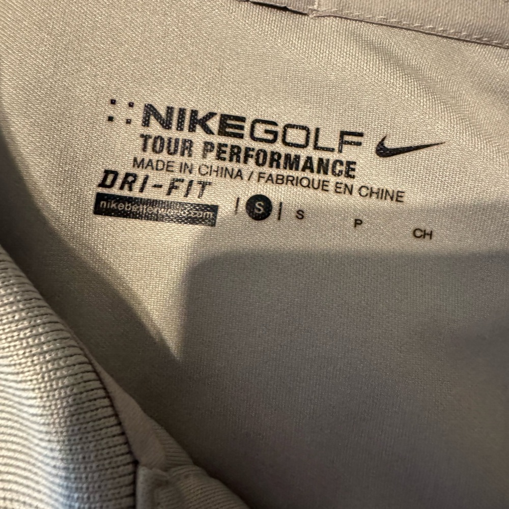 Nike Men's Silver Polo Shirt - Picture 2 of 3